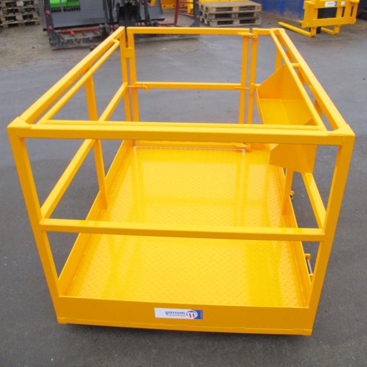 6' x 4' Access Platform c/w Tool Shelf